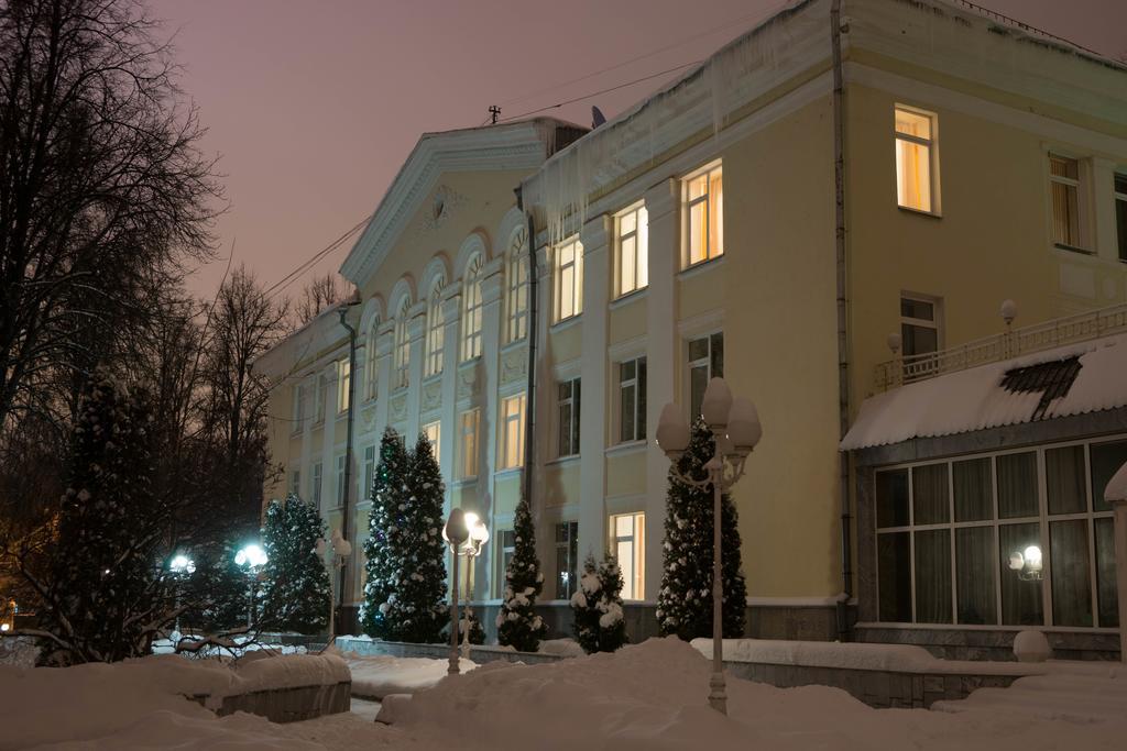 Park - Otel Usagyba Moscow Exterior photo